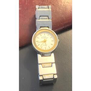 VTG Woman's Guepard Watch, Two Tone, New Battery, Link Band